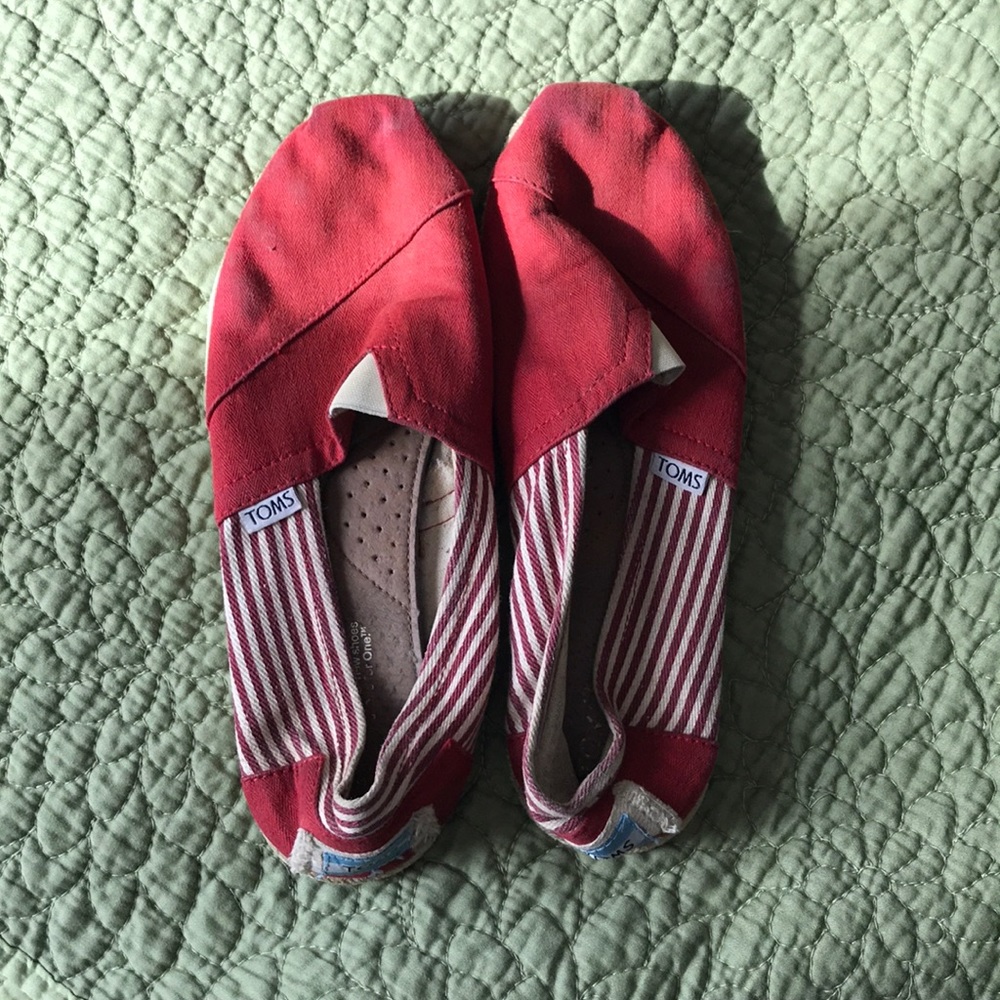 RED TOMS 9